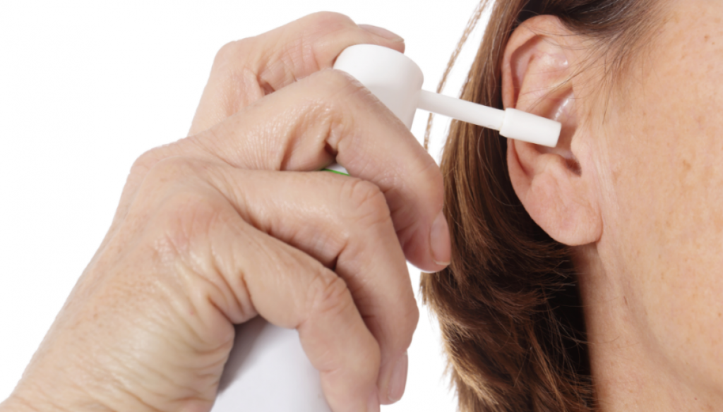 Nettoyage oreille : spray, goutte, bougie auriculaire, bouchon de